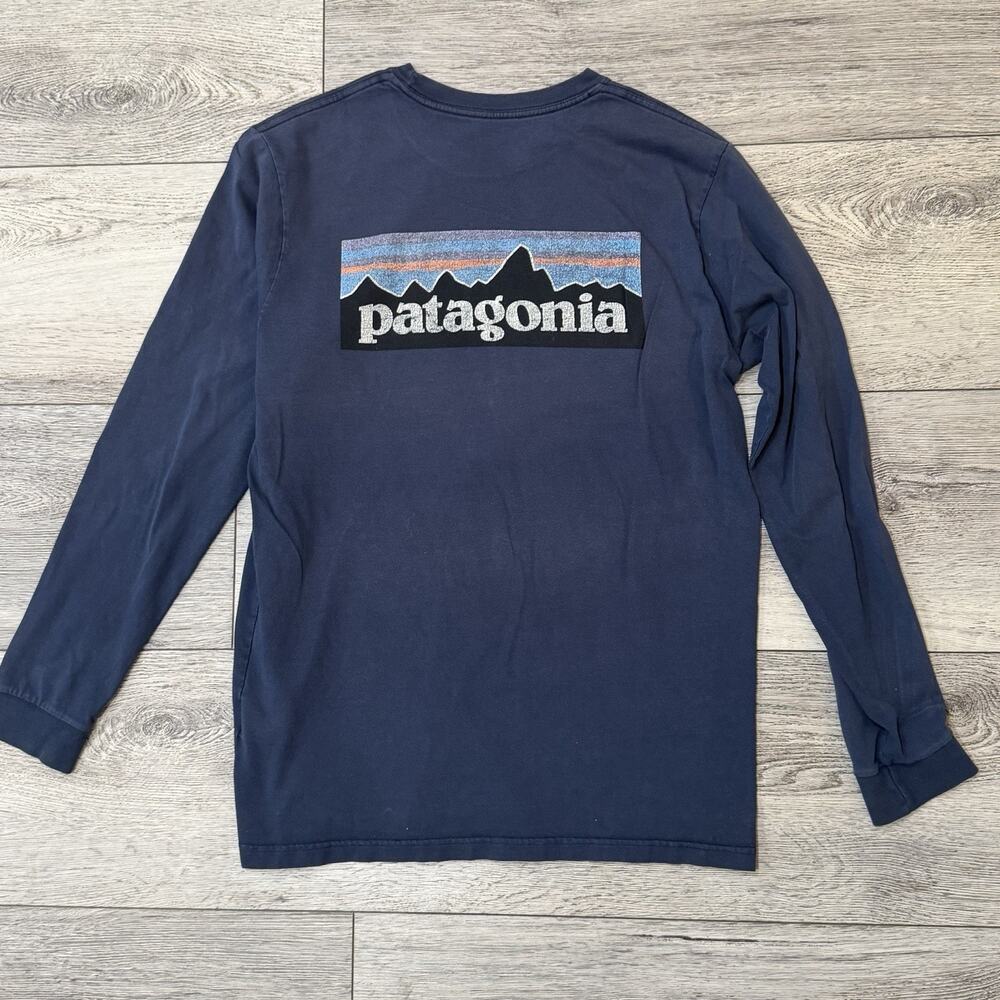 Patagonia Shirt Mens Medium Navy Blue Long Sleeve P-6 Logo Organic STY38933